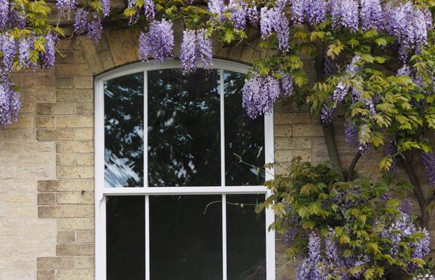 Which sash window is right for your home: Roseview Ultimate or Ecoslide?